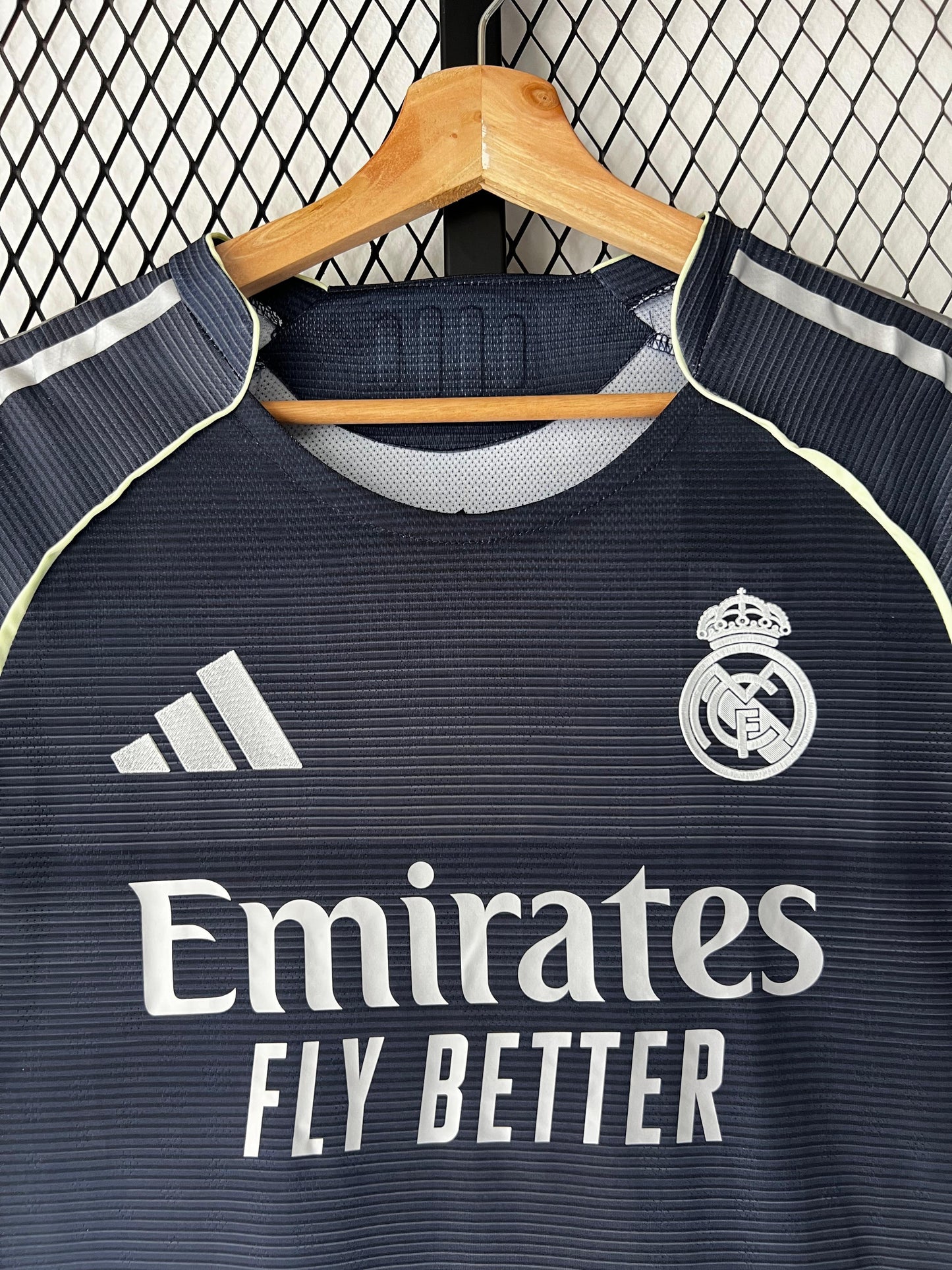 REAL MADRID VISITANTE 2025/2026 VERSIÓN JUGADOR!