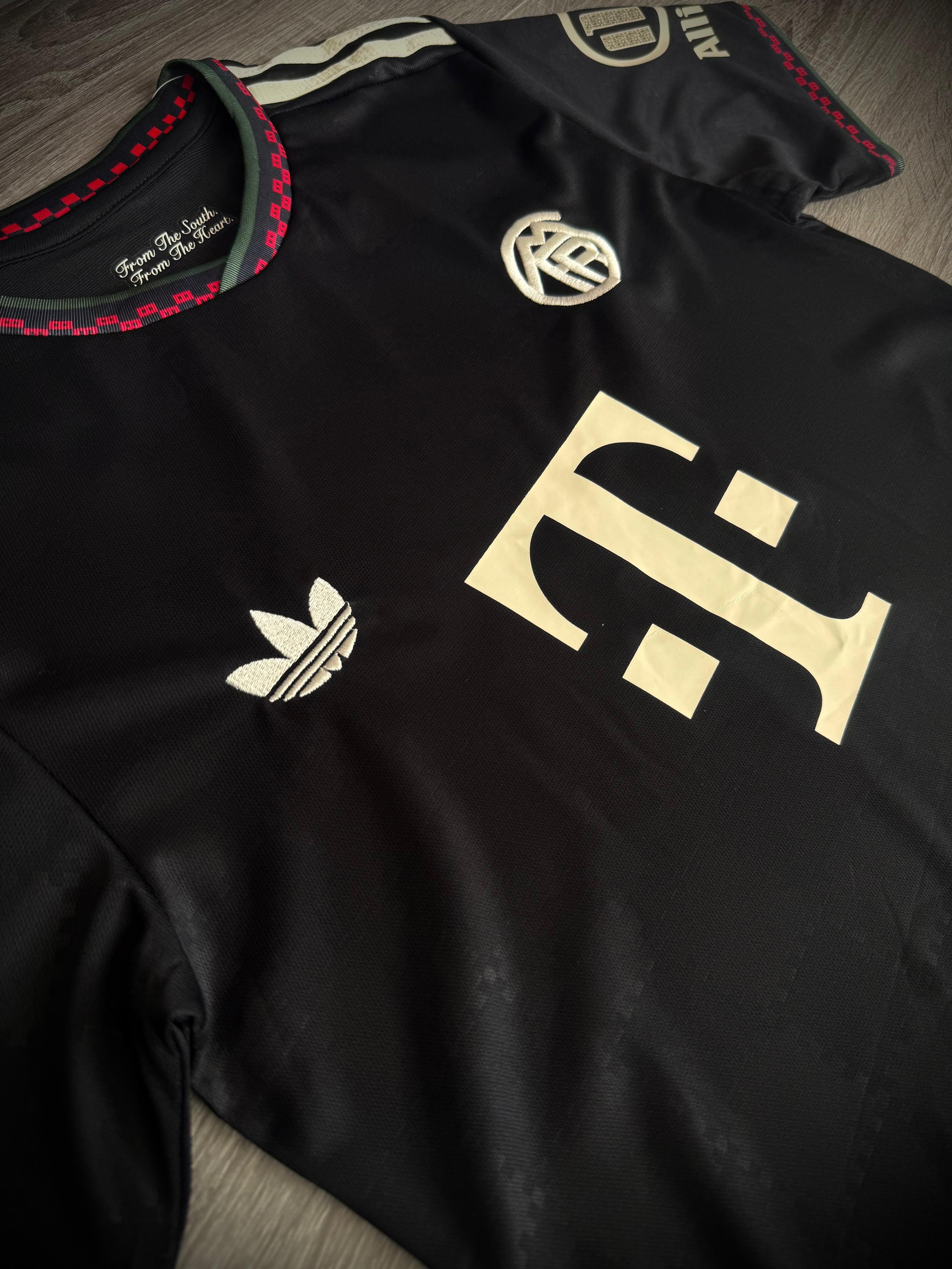 BAYERN MUNICH NEGRA 2026 VERSION JUGADOR