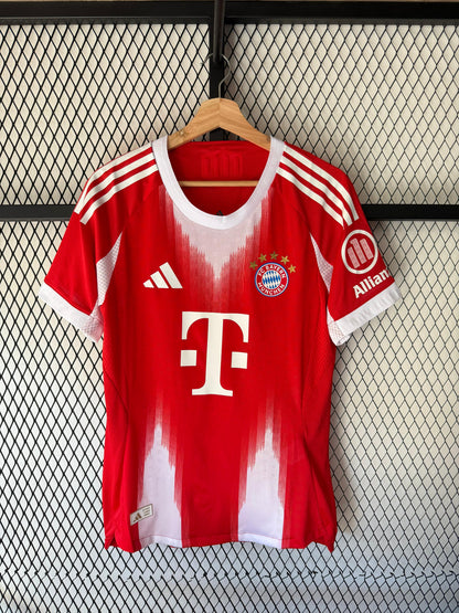 BAYERN MUNICH 2025/2026 VERSIÓN JUGADOR!