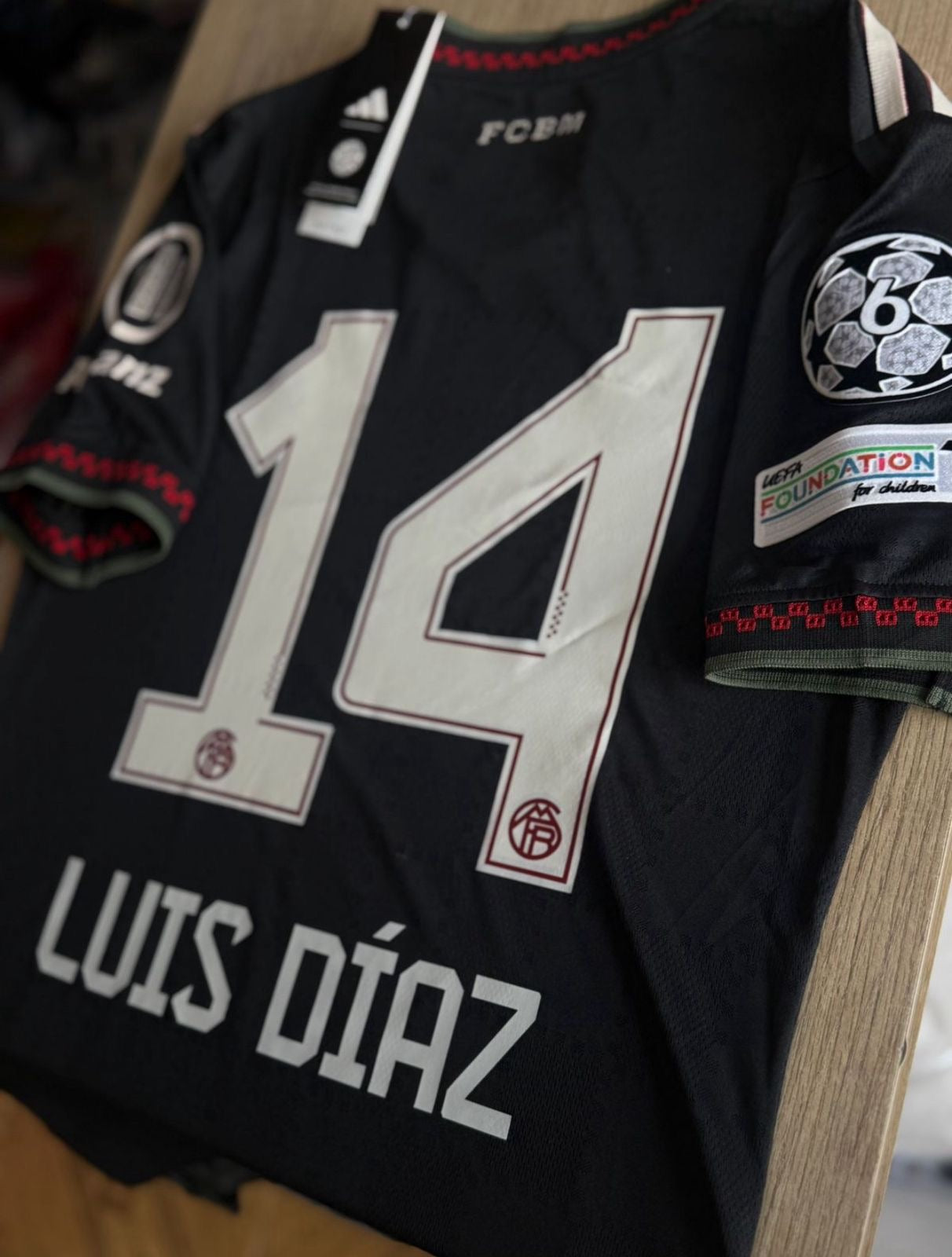 BAYERN MUNICH NEGRA 2026 VERSION JUGADOR