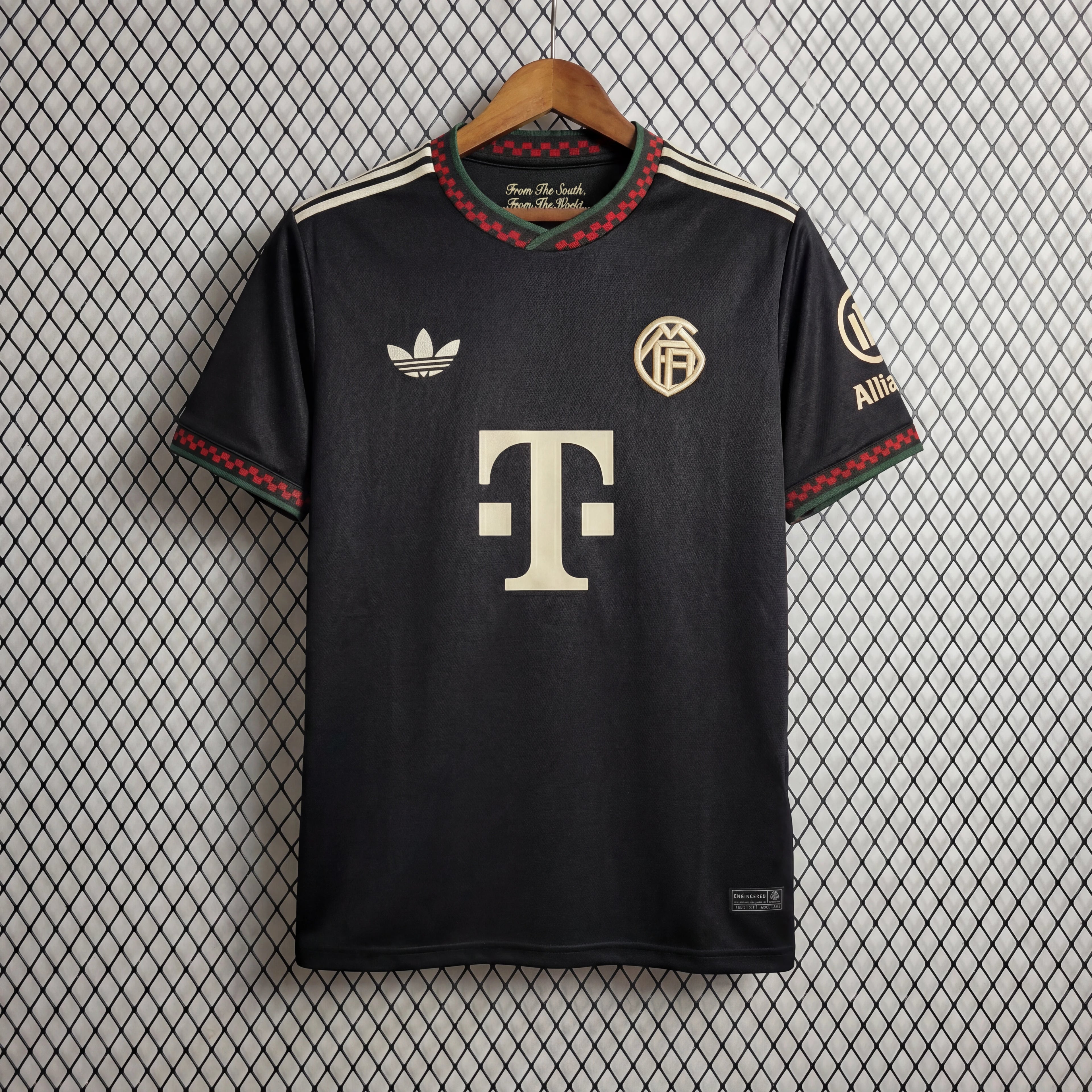 BAYERN MUNICH NEGRA 2026 VERSION JUGADOR